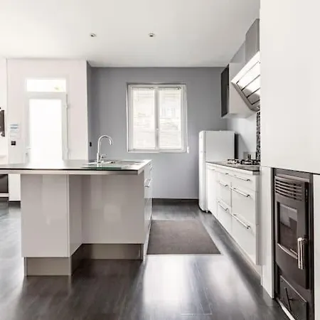 בית נופש Maison Centre + Garage *